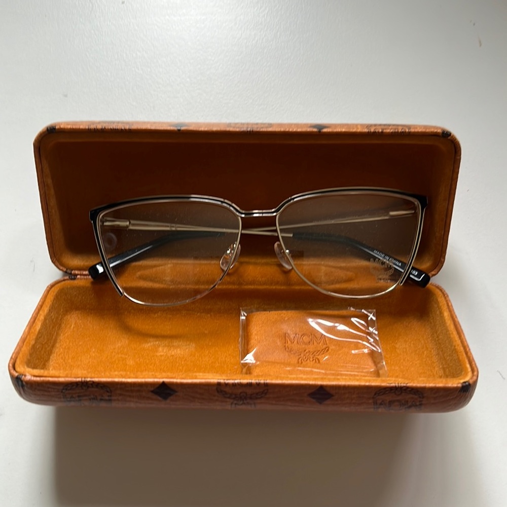 MCM Glass Frame